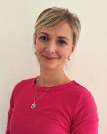 Sozialarbeiterin/ Sozialpädagogin B.A.
</p>
Systemische Beraterin (DGfB, DGsP)
</p>
Ansprechpartnerin Fuhrpark
</p>
schwarz@int-bsw.de